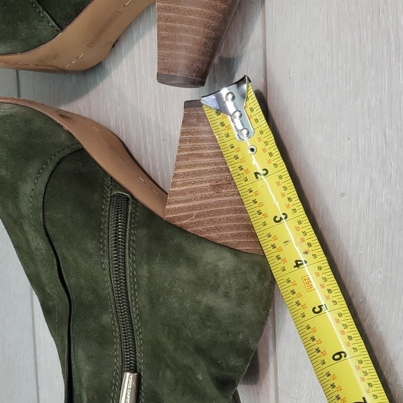 Vince Camuto Women Rotiena Pine Forest Green Suede Heels boots shoes sz 8M - Picture 9 of 13